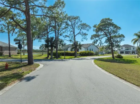 0 Harbour Watch Drive Other City - In The State Of Florida FL 34689