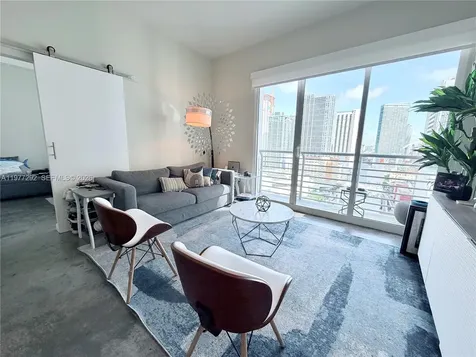 133 NE 2nd Avenue Miami FL 33132