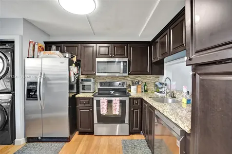 6575 W Oakland Park Boulevard Lauderhill FL 33313