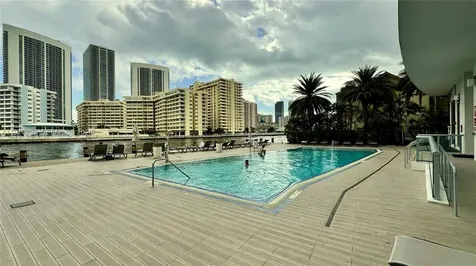 2600 E Hallandale Beach Boulevard Hallandale Beach FL 33009