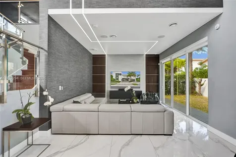 10223 NW 75th Terrace Doral FL 33178