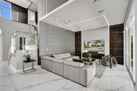 10223 NW 75th Terrace Doral FL 33178