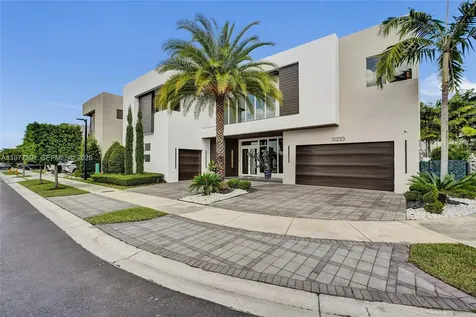 10223 NW 75th Terrace Doral FL 33178