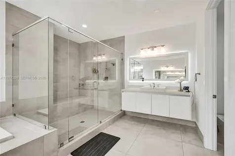 10223 NW 75th Terrace Doral FL 33178