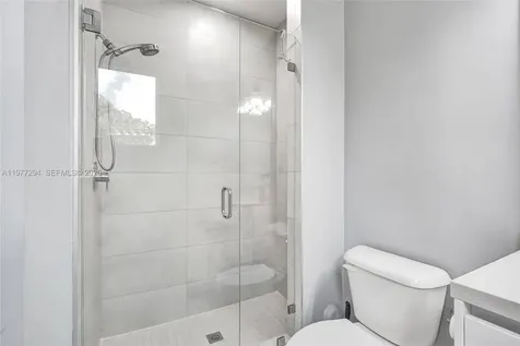 10223 NW 75th Terrace Doral FL 33178