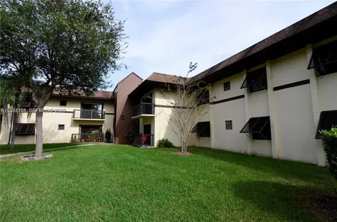 7985 SW 86th Street Miami FL 33143
