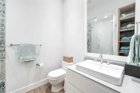 2977 Bridgeport Avenue Miami FL 33133