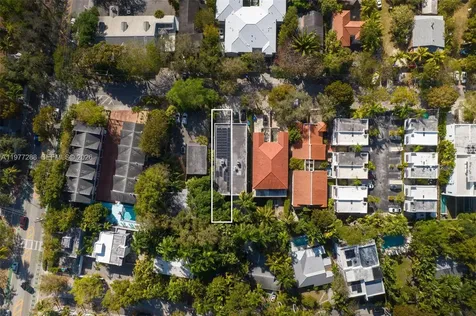 2977 Bridgeport Avenue Miami FL 33133