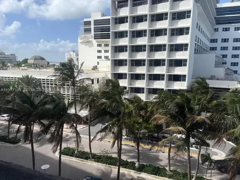100 Lincoln Road Miami Beach FL 33139