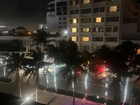 100 Lincoln Road Miami Beach FL 33139