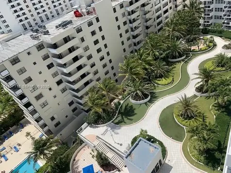 100 Lincoln Road Miami Beach FL 33139