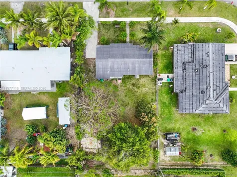 1610 NW 9th Court Homestead FL 33030