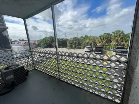 3710 NW 21st Street Lauderdale Lakes FL 33311