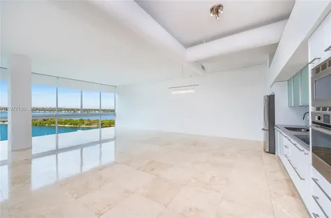 7934 West Drive North Bay Village FL 33141