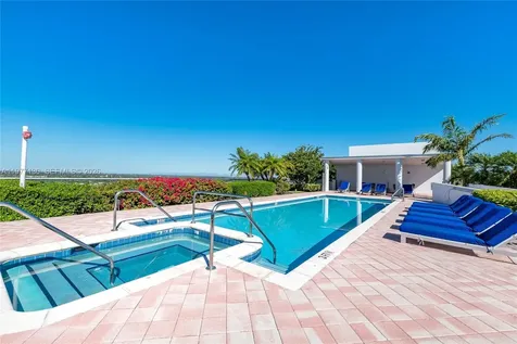7934 West Drive North Bay Village FL 33141