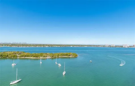 7934 West Drive North Bay Village FL 33141