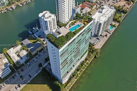 7934 West Drive North Bay Village FL 33141