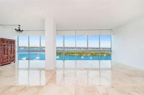 7934 West Drive North Bay Village FL 33141