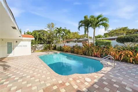 1880 NE 206th Terrace Miami FL 33179