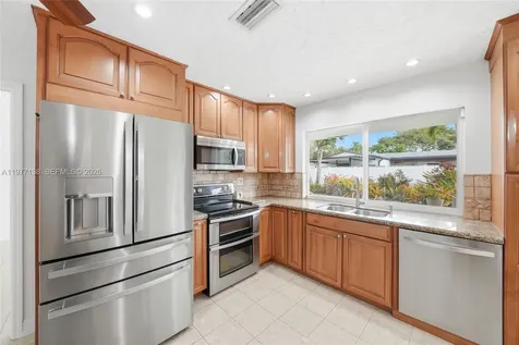 1880 NE 206th Terrace Miami FL 33179