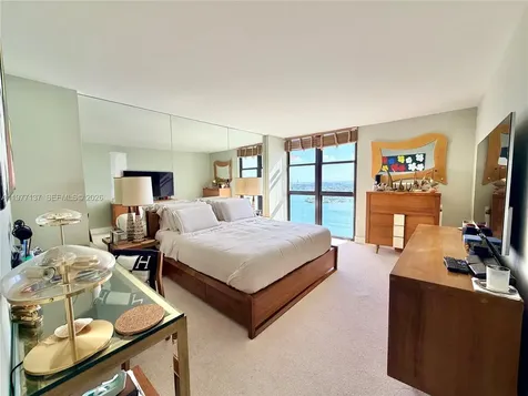 9 Island Avenue Miami Beach FL 33139
