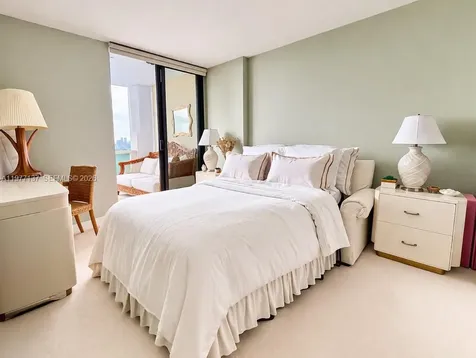 9 Island Avenue Miami Beach FL 33139