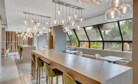 9 Island Avenue Miami Beach FL 33139
