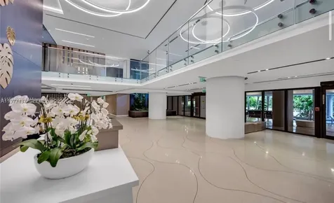9 Island Avenue Miami Beach FL 33139