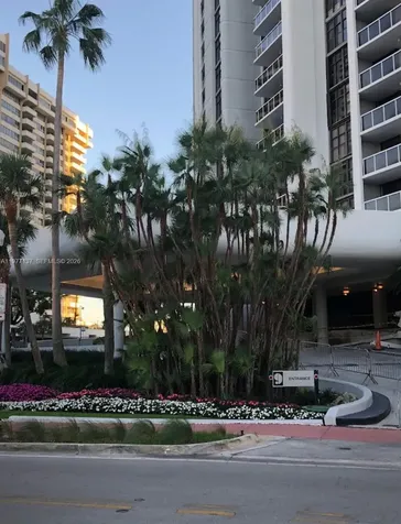 9 Island Avenue Miami Beach FL 33139