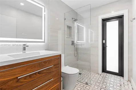 1250 NE 27th Terrace Pompano Beach FL 33062