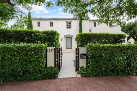2887 Pine Tree Drive Miami Beach FL 33140