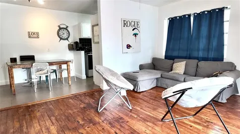 945 Meridian Avenue Miami Beach FL 33139