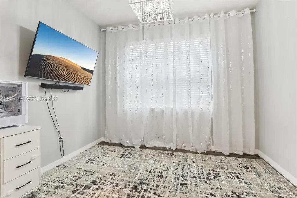 1402 Myrtle Oak Terrace Hollywood FL 33021