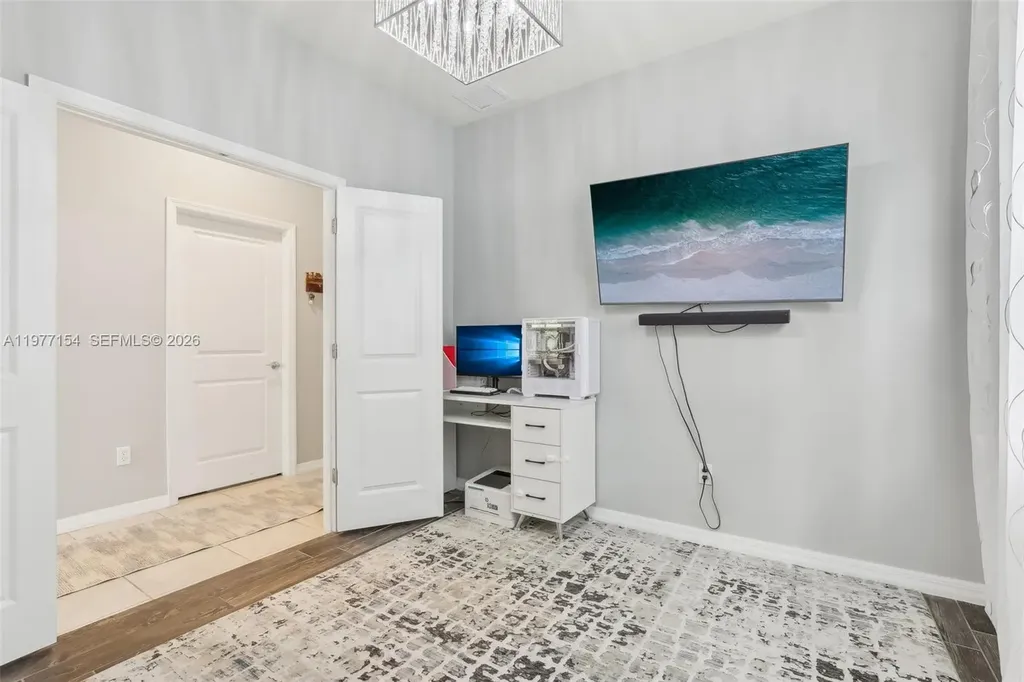 1402 Myrtle Oak Terrace Hollywood FL 33021