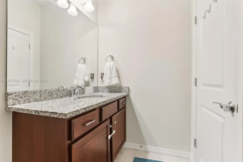 1402 Myrtle Oak Terrace Hollywood FL 33021