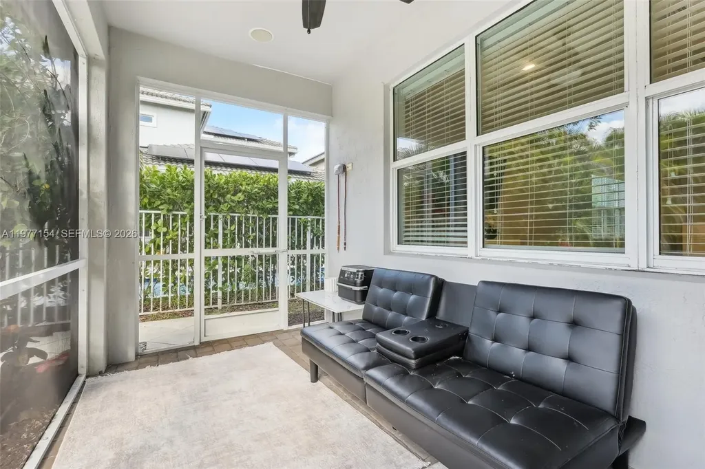 1402 Myrtle Oak Terrace Hollywood FL 33021