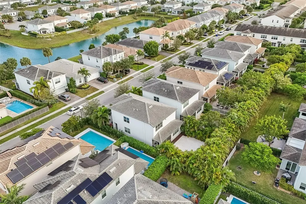 1402 Myrtle Oak Terrace Hollywood FL 33021