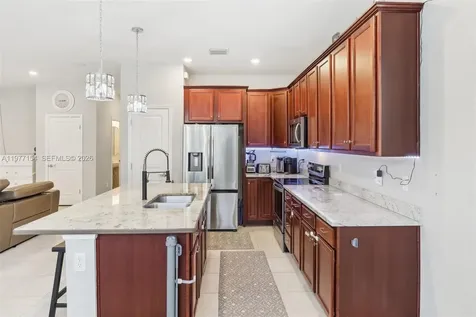 1402 Myrtle Oak Terrace Hollywood FL 33021