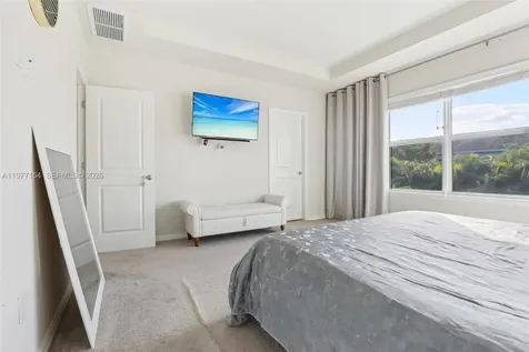 1402 Myrtle Oak Terrace Hollywood FL 33021