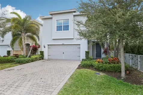 1402 Myrtle Oak Terrace Hollywood FL 33021