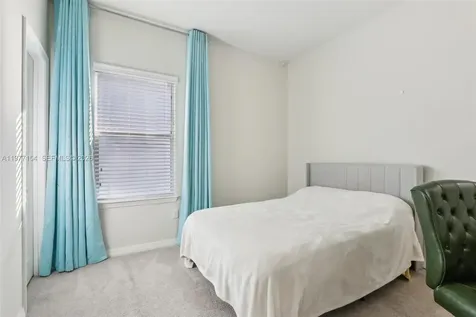 1402 Myrtle Oak Terrace Hollywood FL 33021