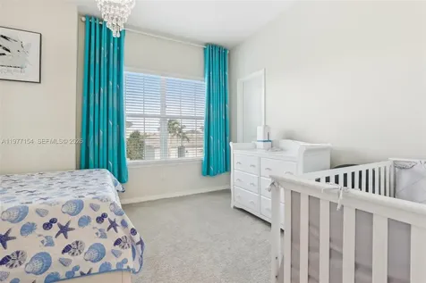 1402 Myrtle Oak Terrace Hollywood FL 33021