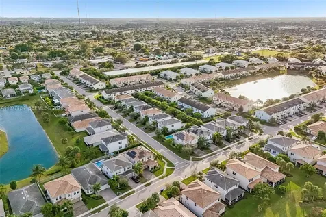 1402 Myrtle Oak Terrace Hollywood FL 33021
