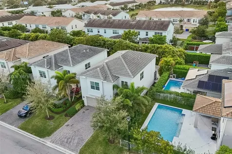 1402 Myrtle Oak Terrace Hollywood FL 33021