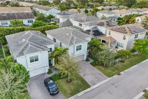 1402 Myrtle Oak Terrace Hollywood FL 33021