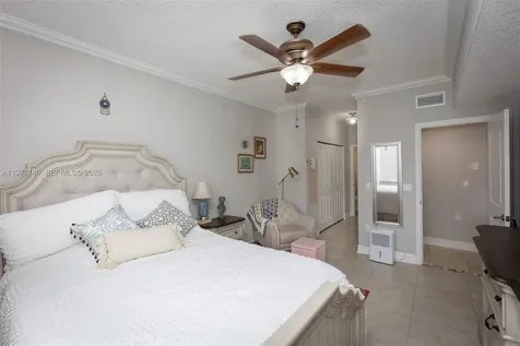 6976 SW 39th Street Davie FL 33314