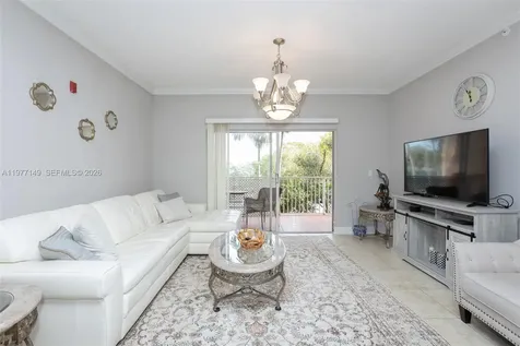 6976 SW 39th Street Davie FL 33314