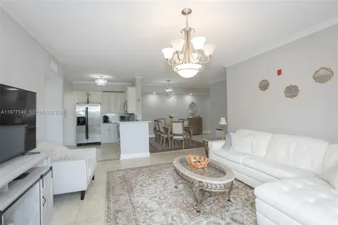 6976 SW 39th Street Davie FL 33314