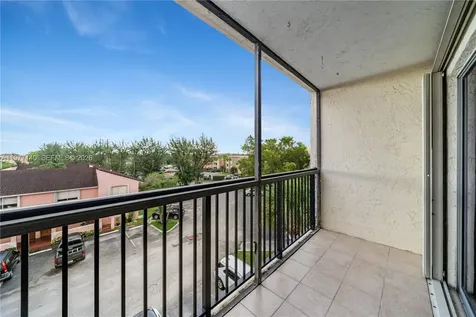 8005 Lake Drive Doral FL 33166