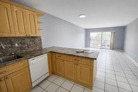 8005 Lake Drive Doral FL 33166